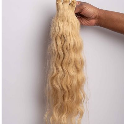 Tissage blond 613 en cheveux Raw Indien naturel Bigoudis Raw Hair