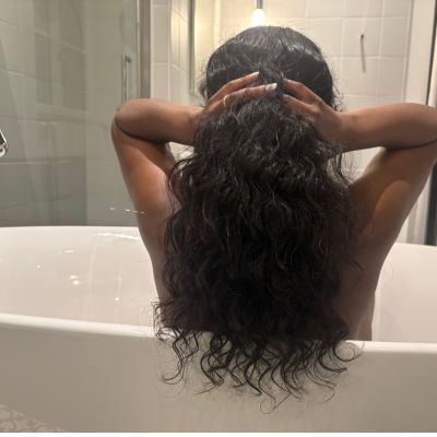 Wig curly avec frange, cheveux bruts 100% Raw Indian Hair