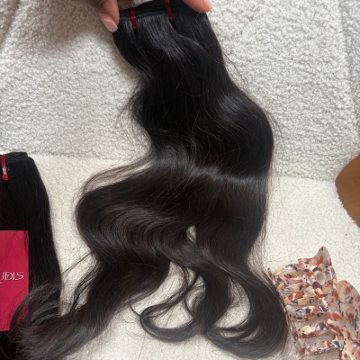 Tissage cheveux indiens lisse noir profond, doux et brillant, cheveux vierges premium