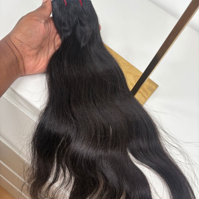 Tissage cheveux indiens lisse noir naturel, soyeux et de qualité supérieure